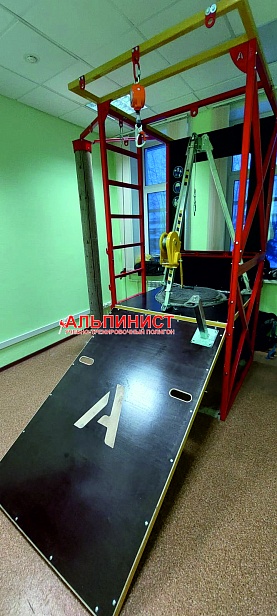 г. Березники.ООО «ЕвроХим-Усольский Калийный Комбинат» инвестирует в качество образования с тренажёром „Альпинист"